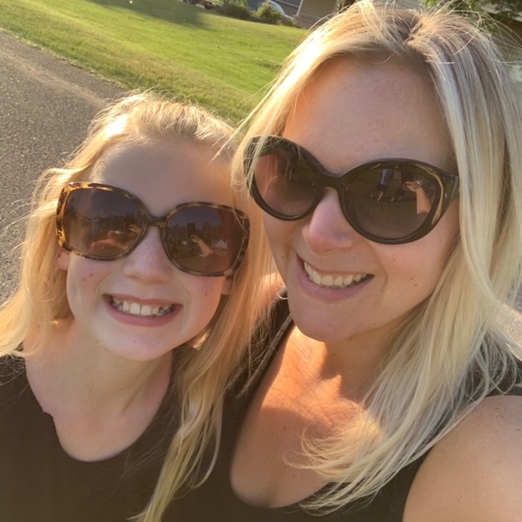 Meet your Posher, Morgan - Picture 2 of 2